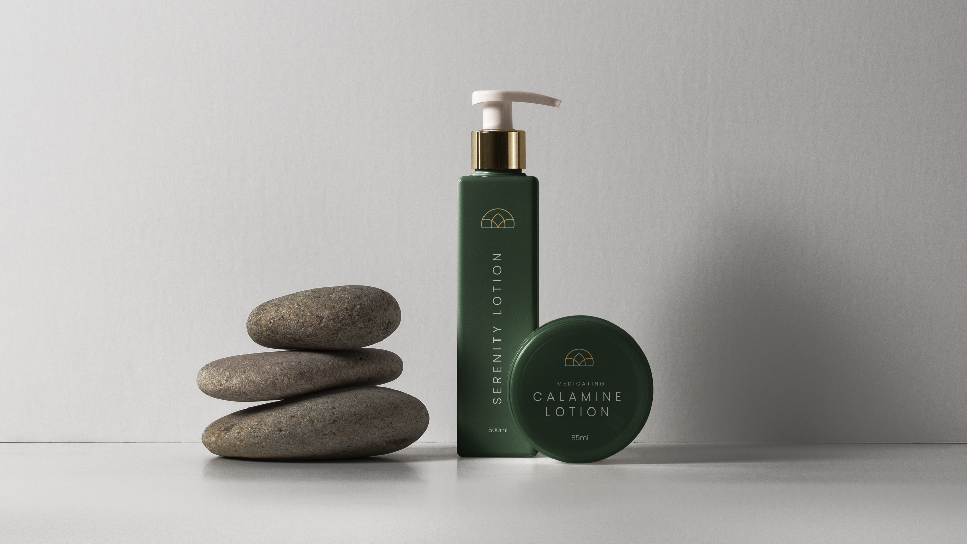 Delantar – Brand Identity-02 Wano Studio, Delantar Salon & Spa bottles